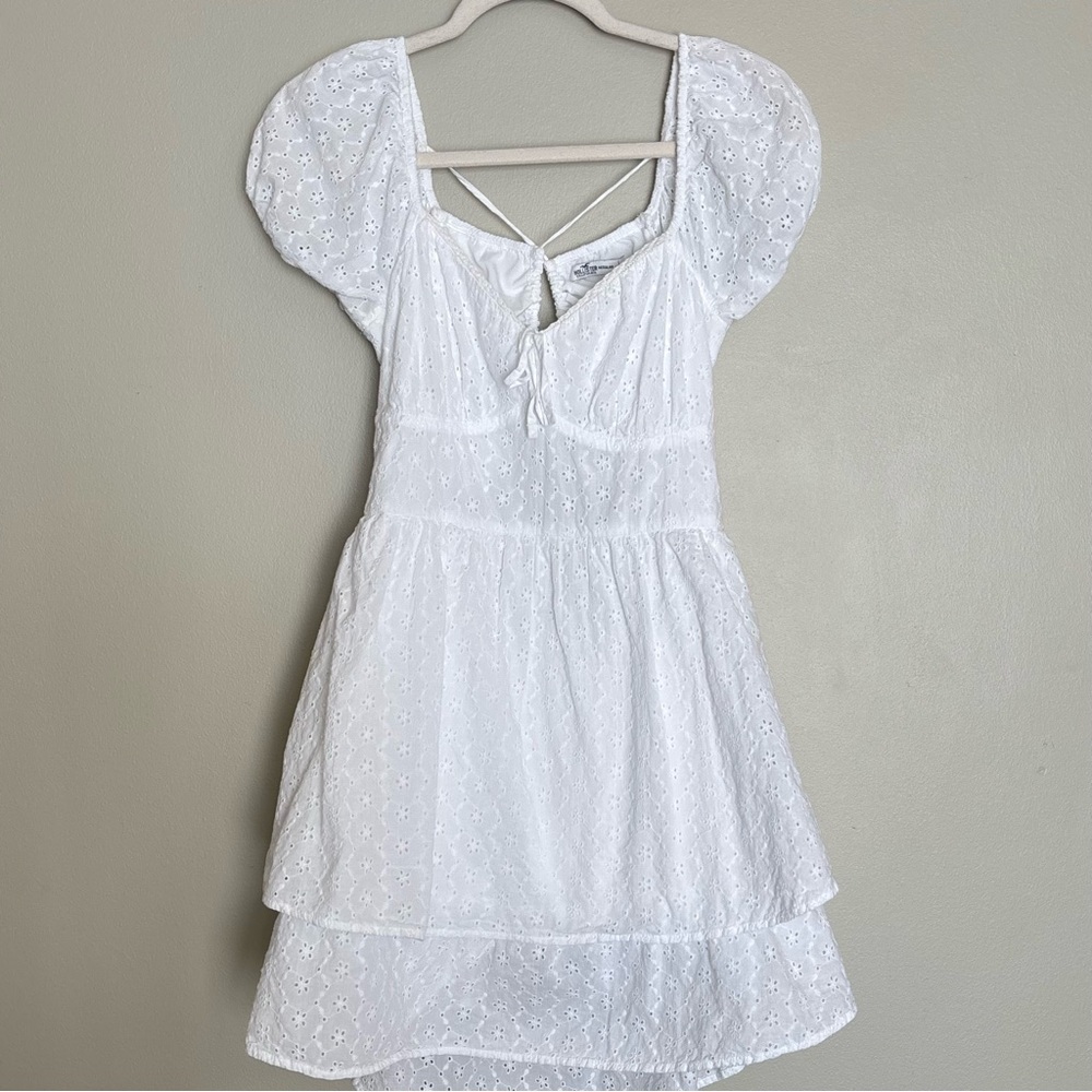 Hollister White Eyelet Layered Mini Dress Open Back Size Medium/Large D15